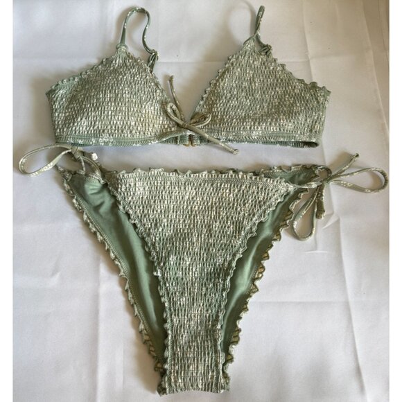 Hollister 2pc Swimsut Bikini Green Women Medium Triangle Silhouette Smocked - Picture 1 of 14